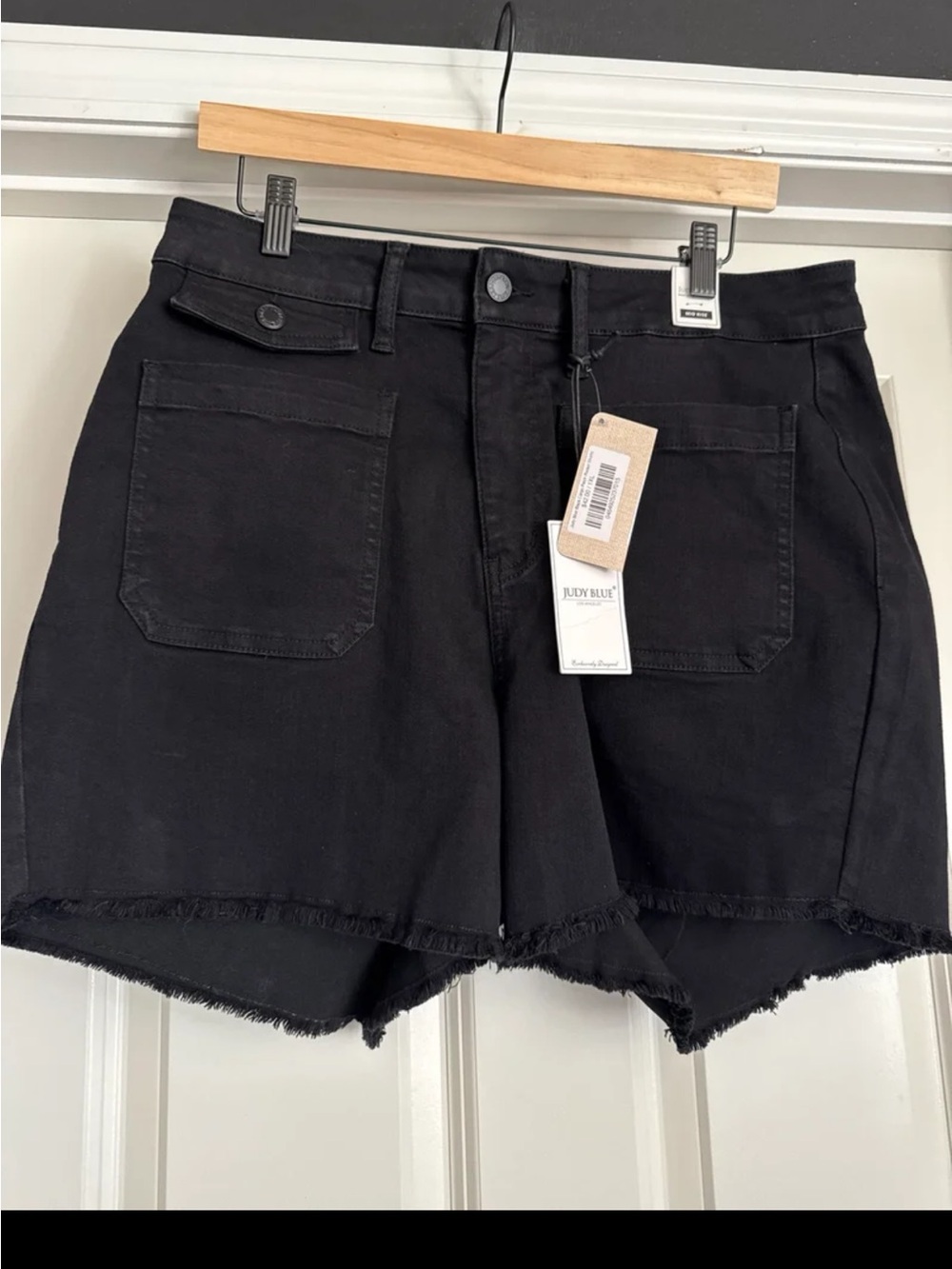NWT JUDY BLUE CARGO PATCH POCKET SHORTS - BLACK Size 1X - Picture 8 of 12